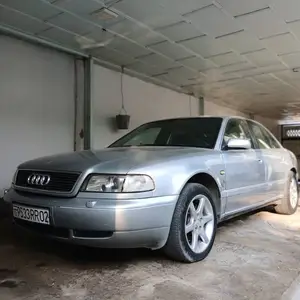 Audi A8, 1999