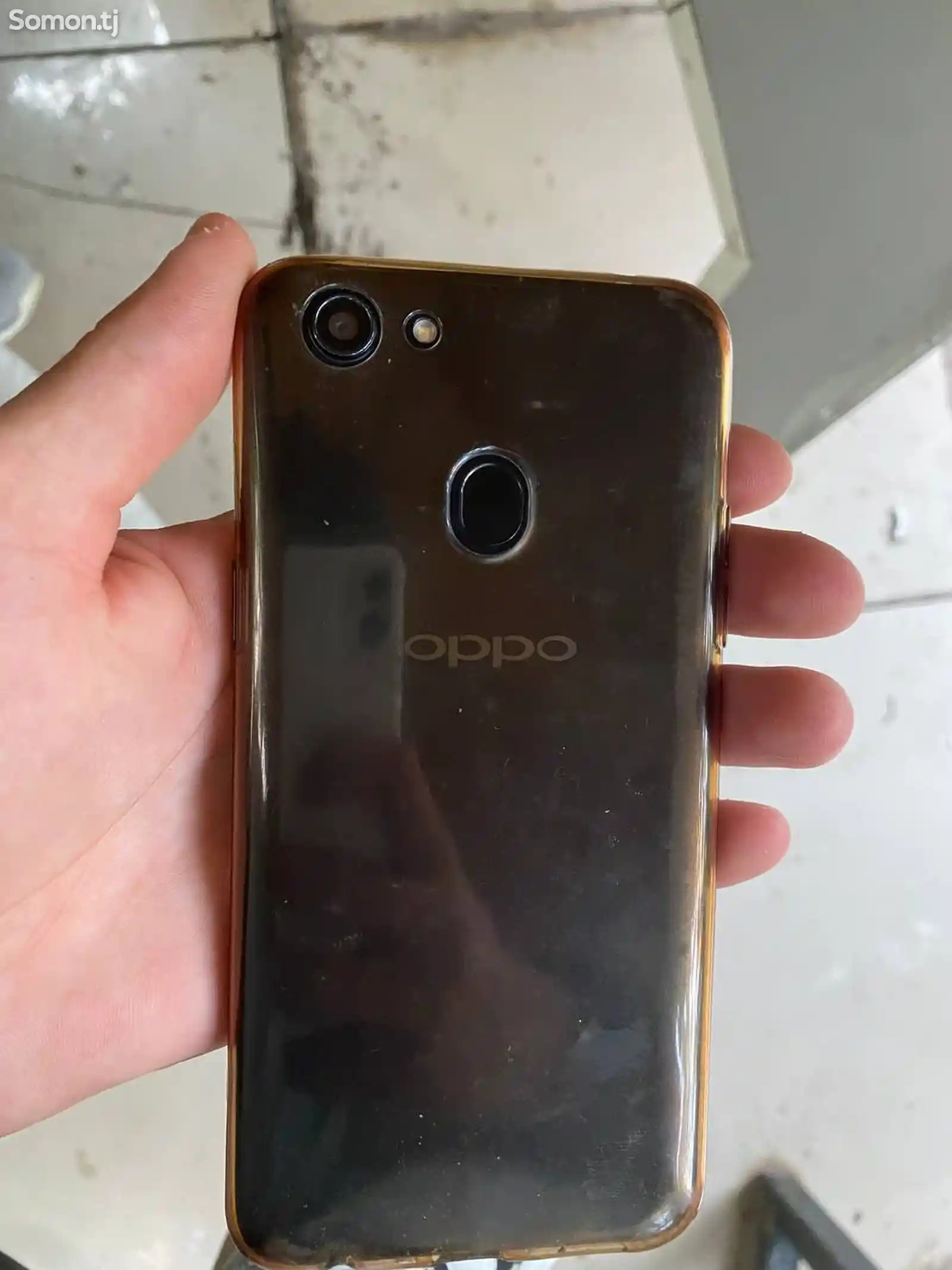 Телефон Oppo-2