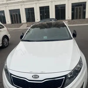 Kia K5, 2011