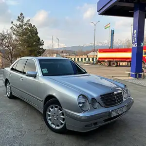 Mercedes-Benz E class, 2000