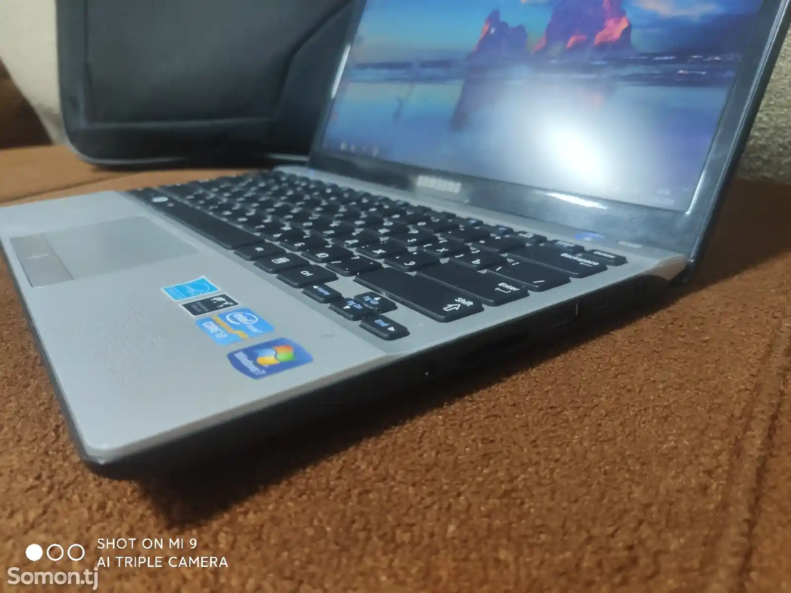 Ноутбук Samsung core i3-3