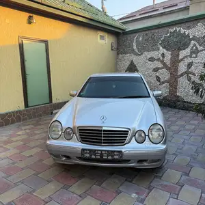 Mercedes-Benz E class, 2001