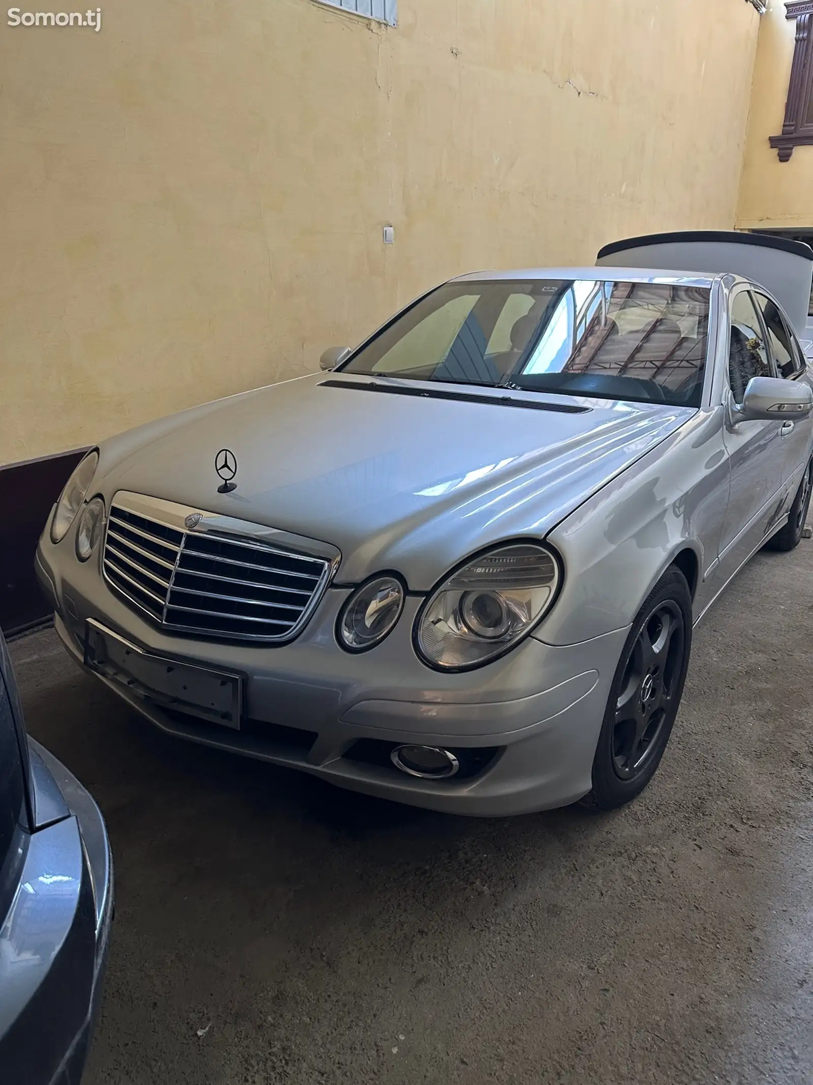 Mercedes-Benz E class, 2008-1