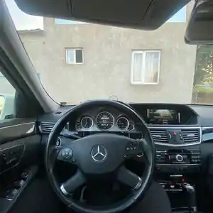 Mercedes-Benz E class, 2012