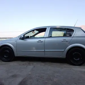 Opel Astra H, 2004