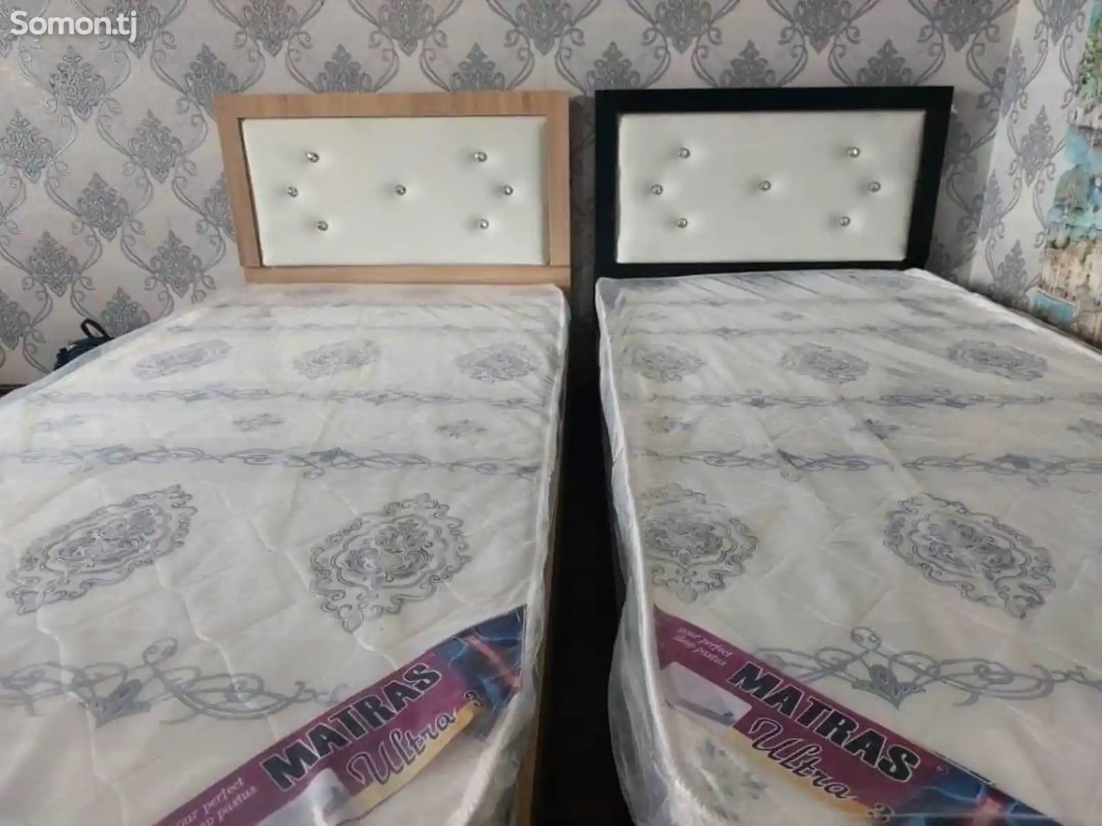 Кровать с матрасом-5