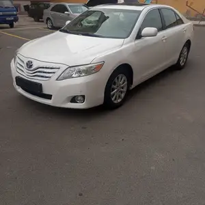 Toyota Camry, 2011