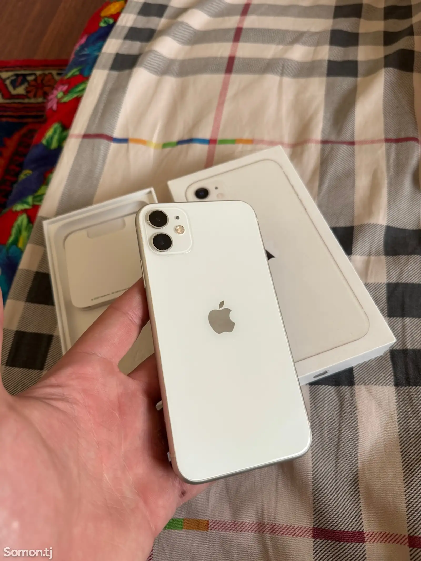 Apple iPhone 11, 64 gb, White-1