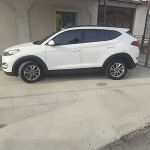 Hyundai Tucson, 2015