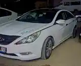 Hyundai Sonata, 2010-2