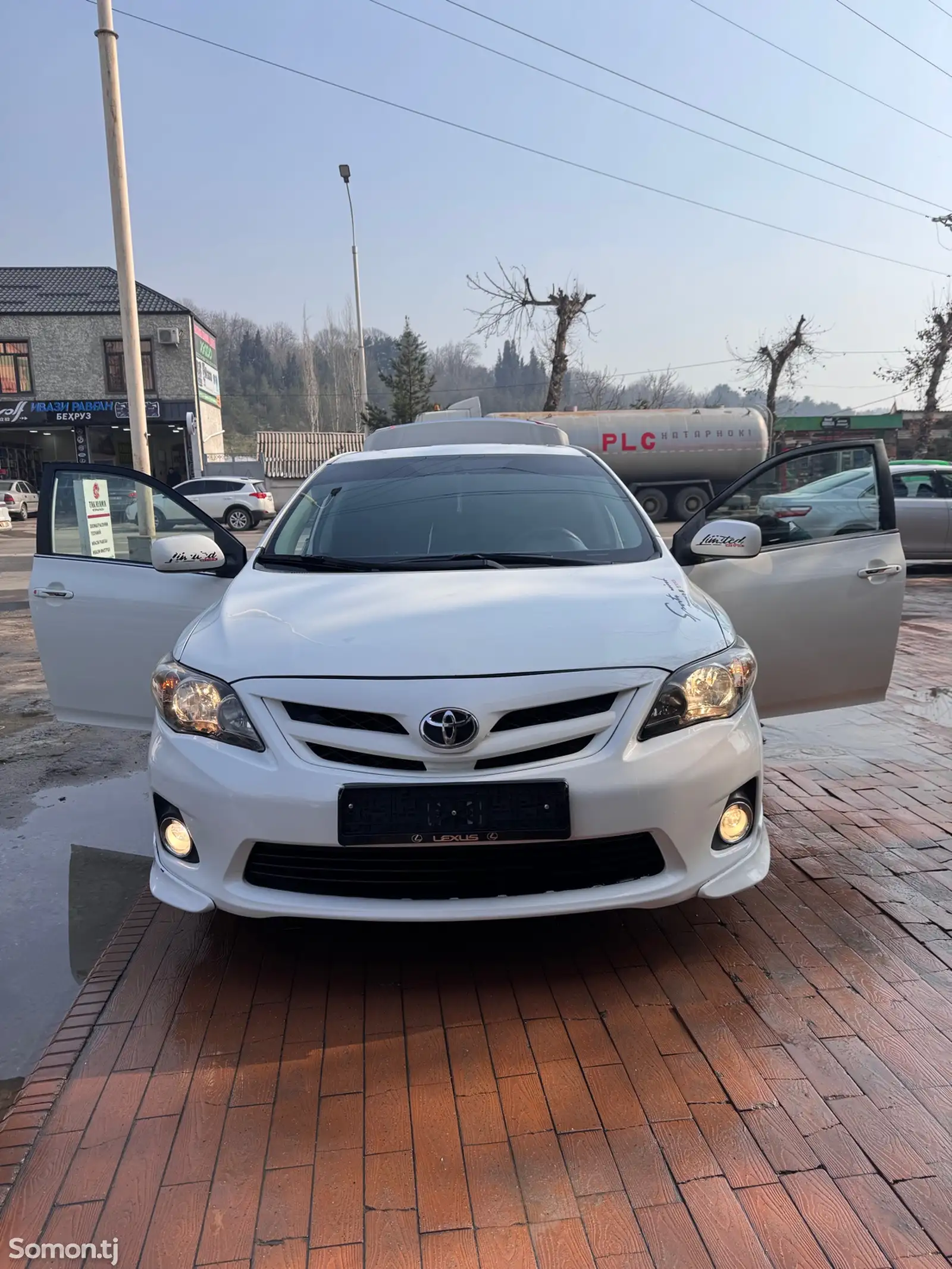 Toyota Camry, 2011-1