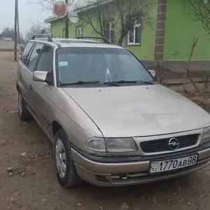 Opel Astra K, 1997