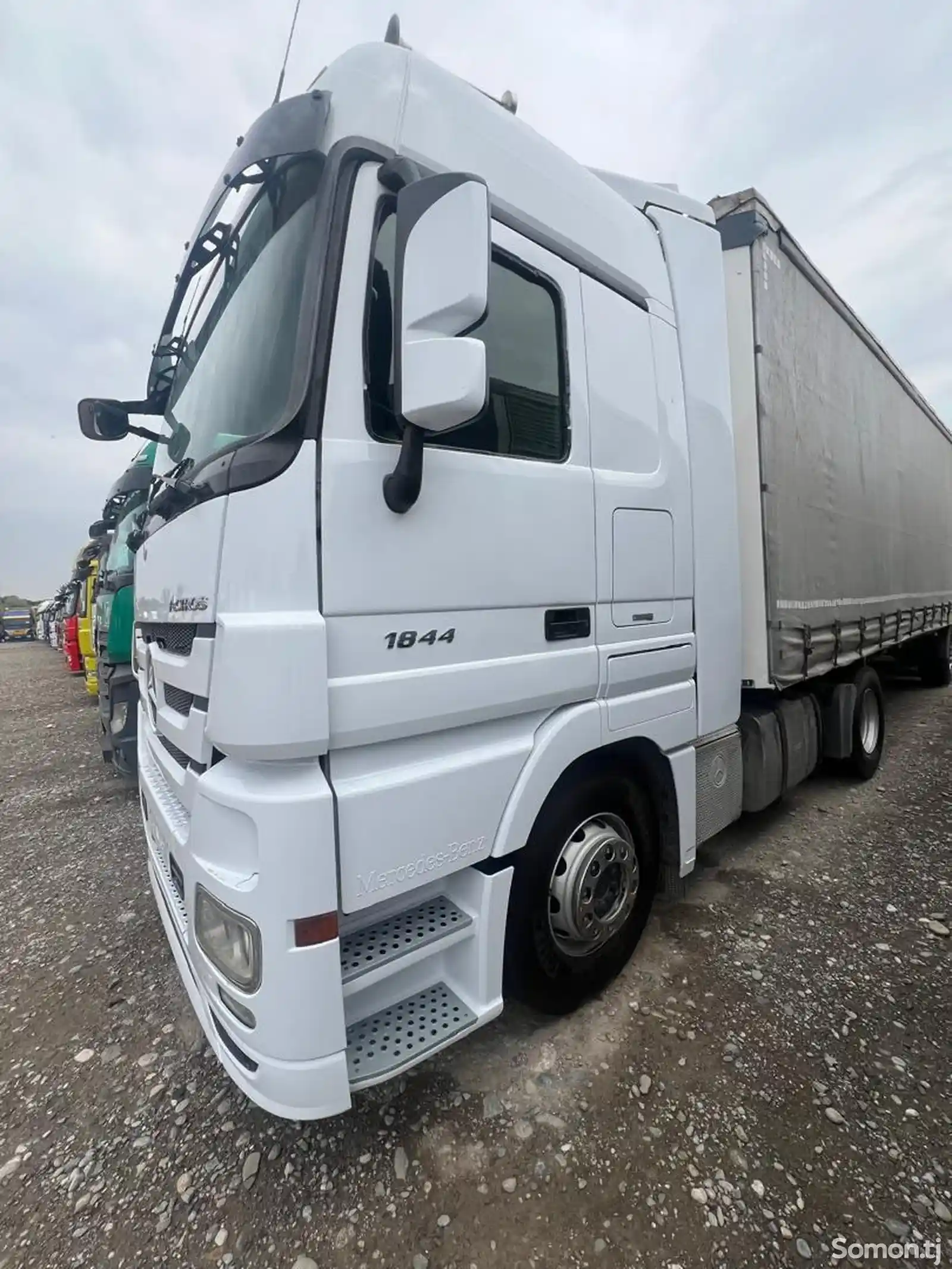 Бортовой грузовик Mercedes-Benz Actros 1844 2011-2