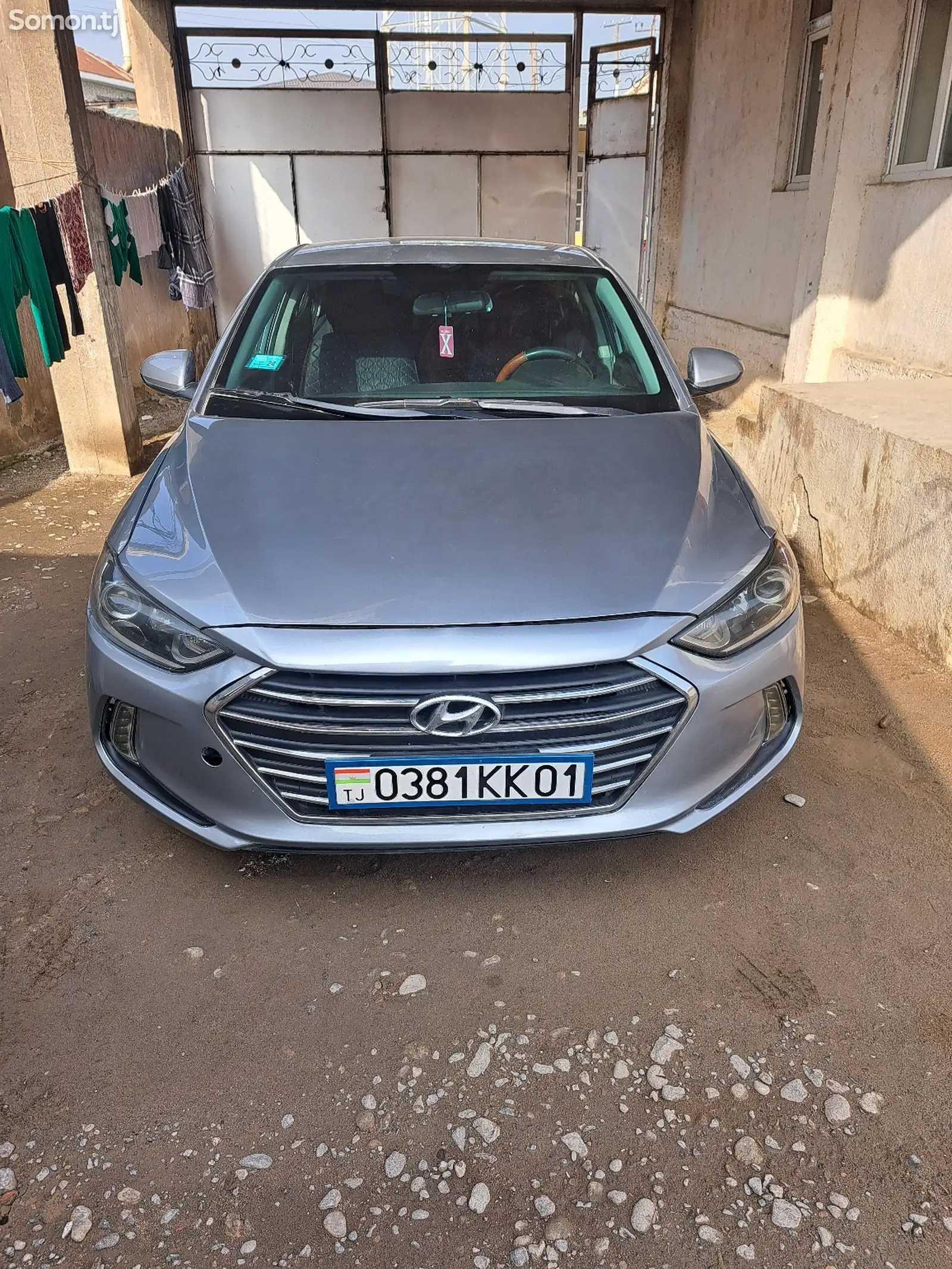 Hyundai Elantra, 2017-1