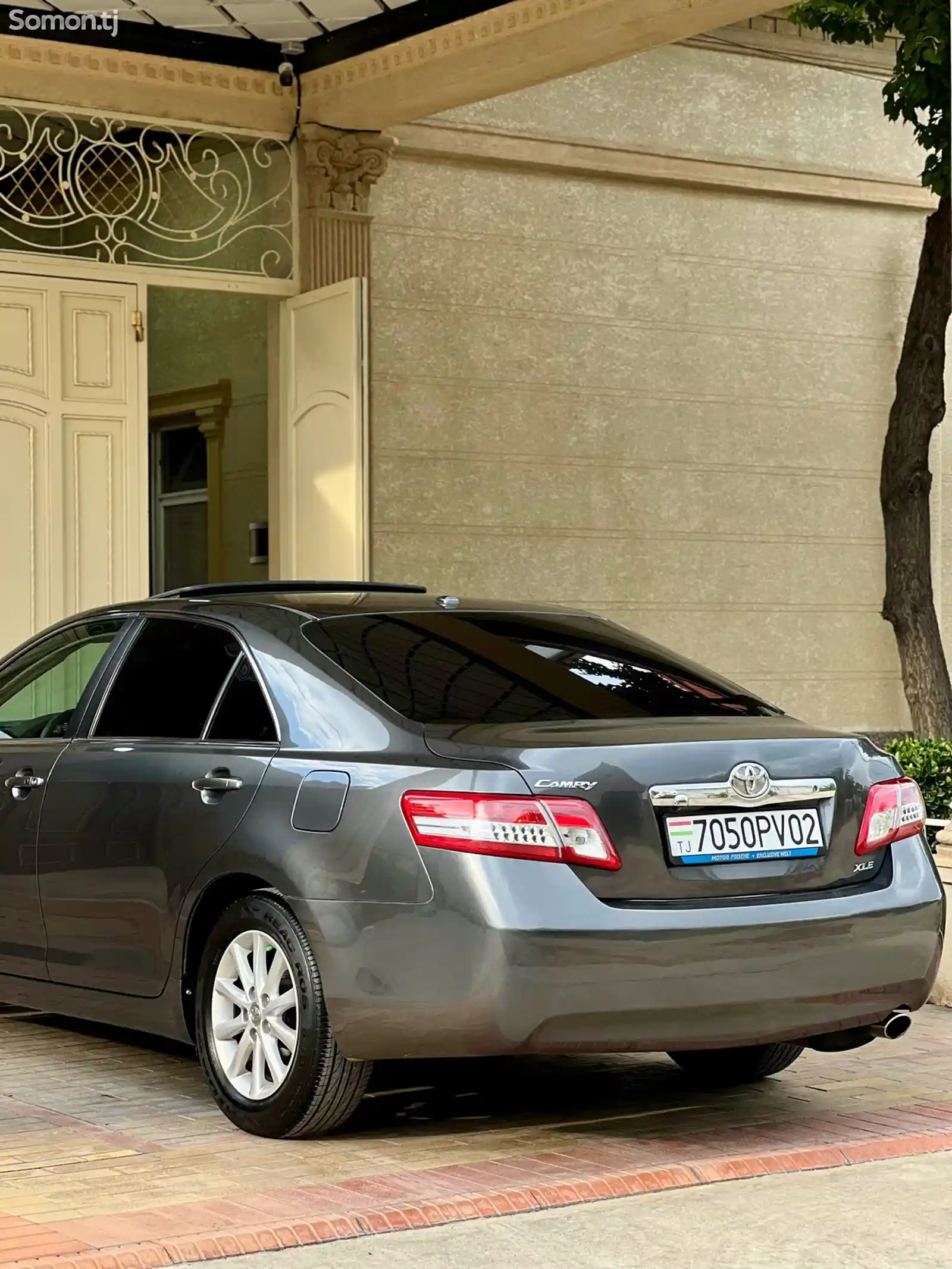 Toyota Camry, 2011-8