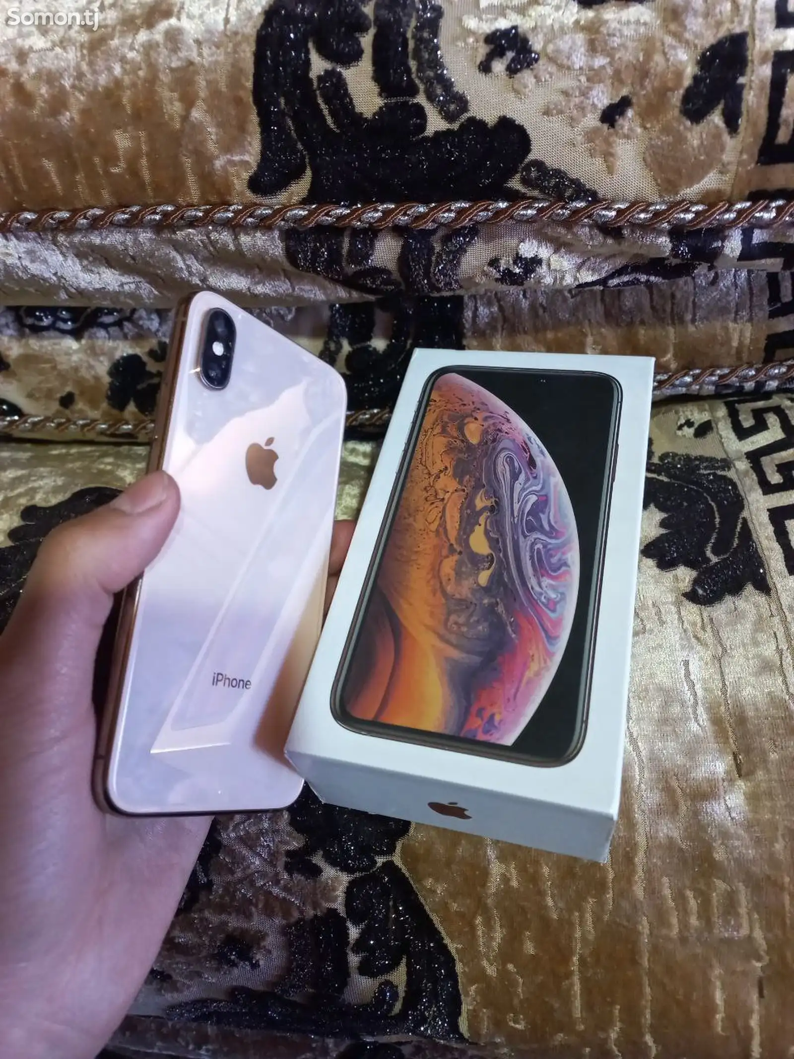 Apple iPhone Xs, 64 gb, Gold-1