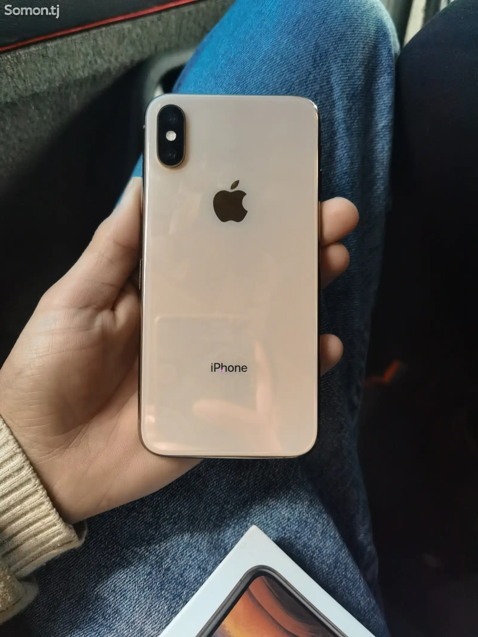 Apple iPhone Xr-1