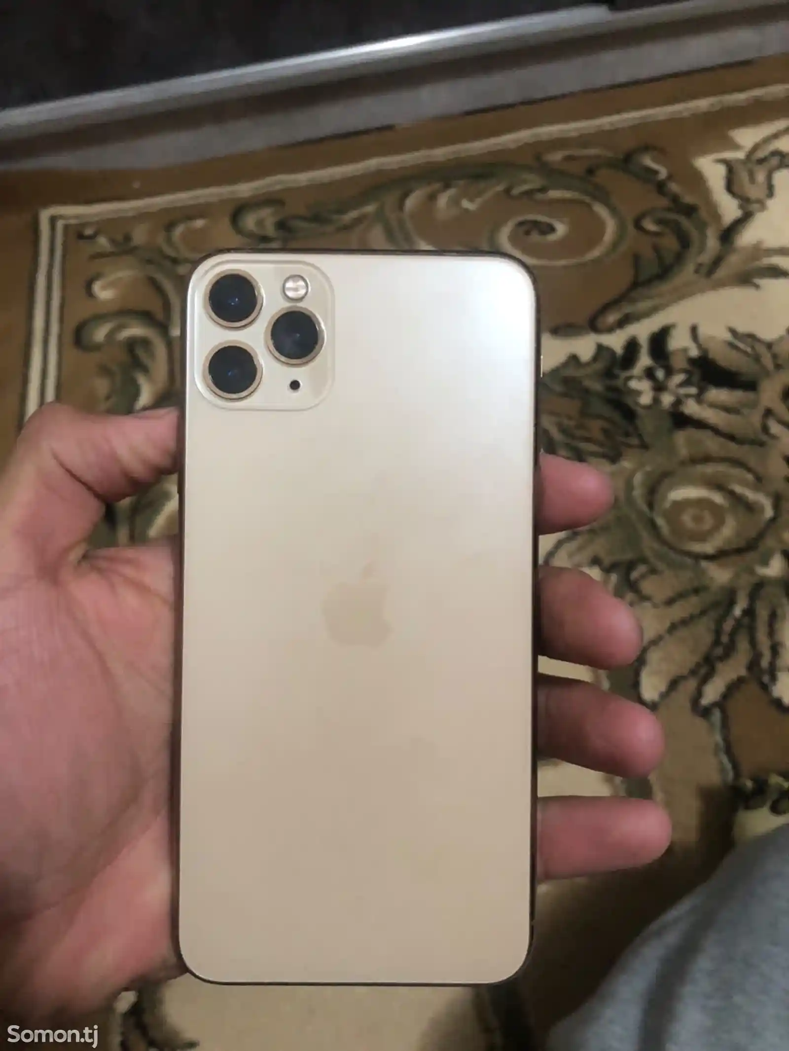 Apple iPhone 11 Pro Max, 256 gb, Gold-1