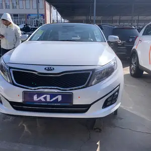 Kia K5, 2015