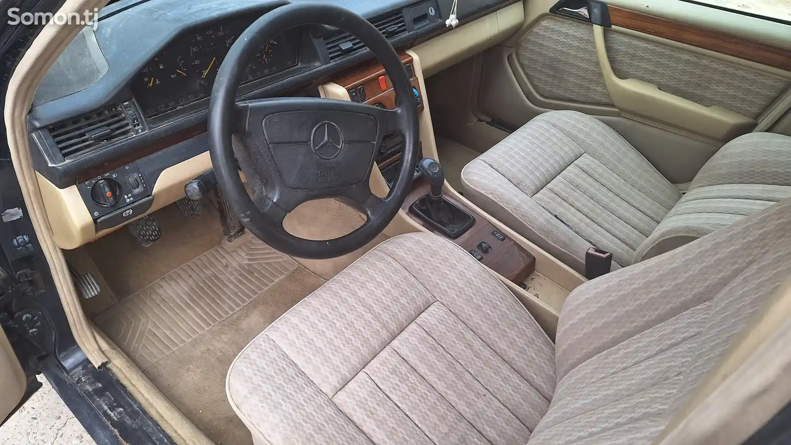 Mercedes-Benz W124, 1993-11