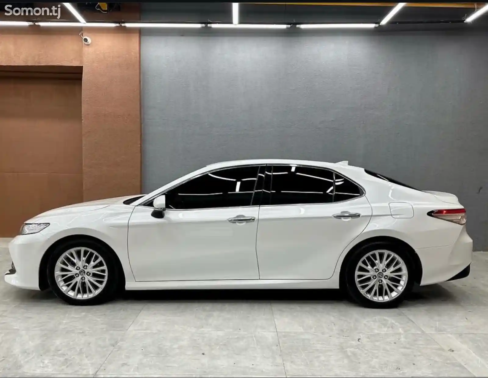 Toyota Camry, 2019-3