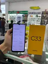 Телефон Realme-4