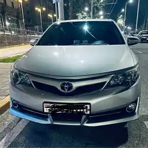 Toyota Camry, 2013