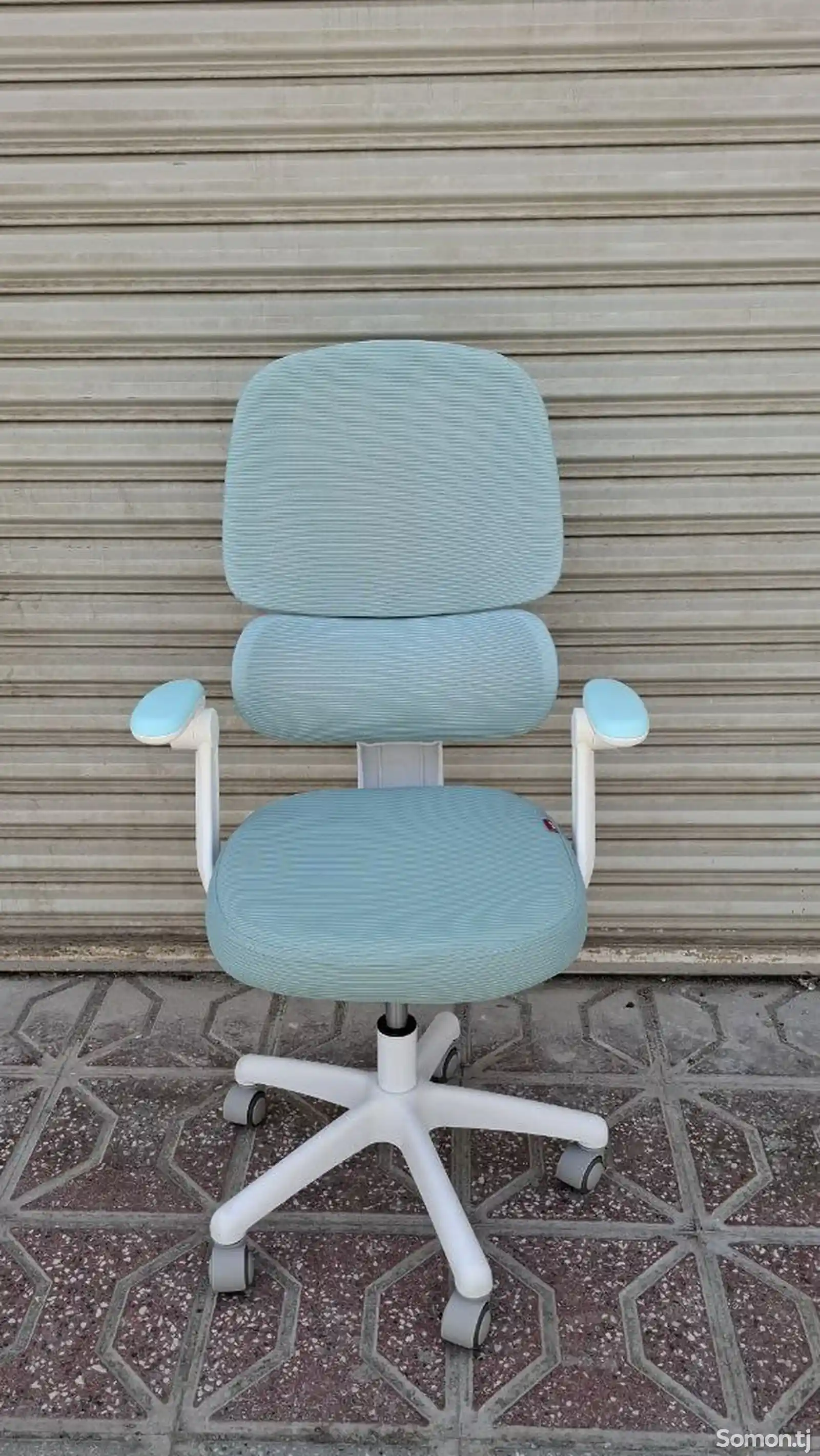 Кресло для офиса 608-1