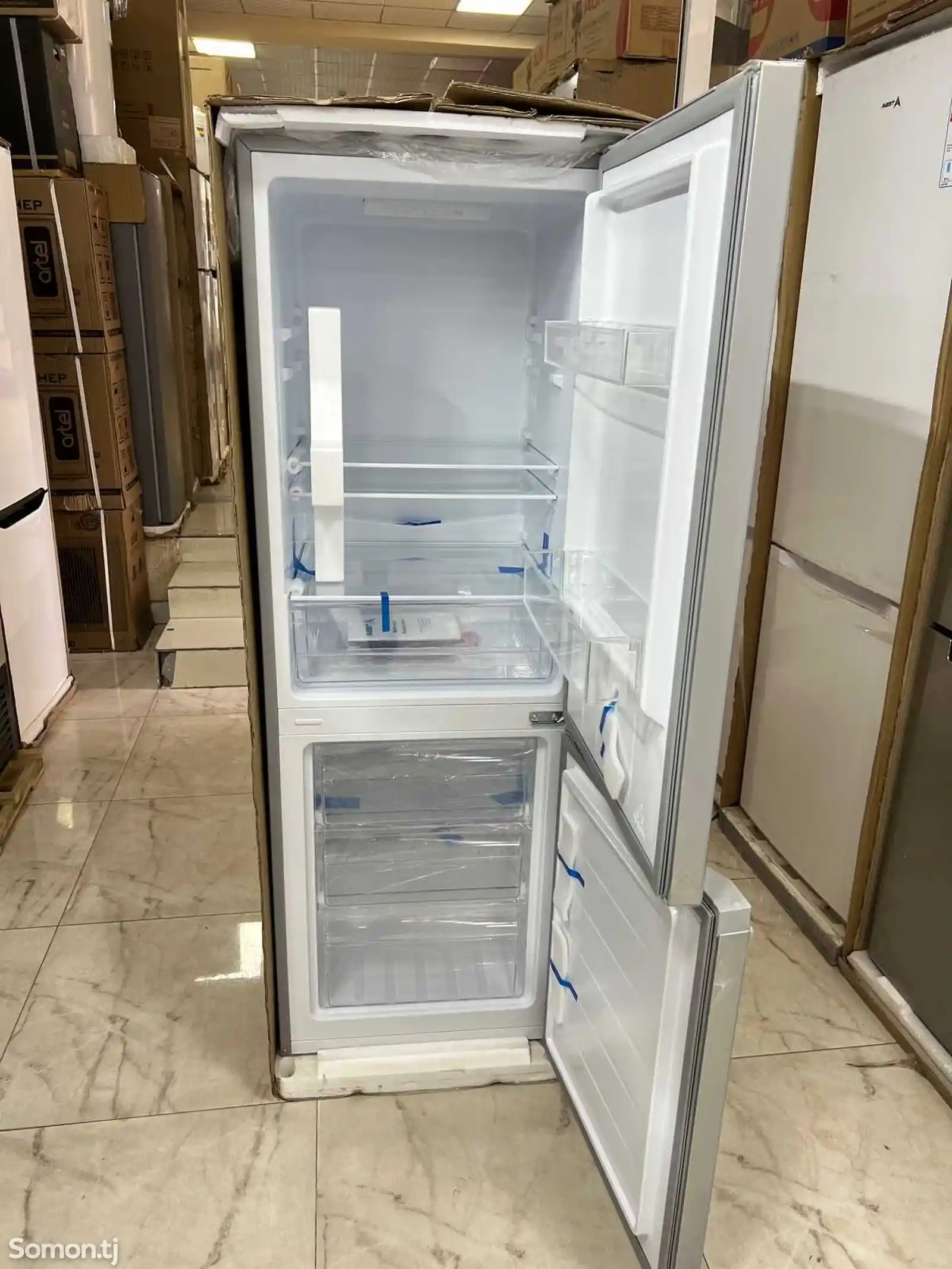 Холодильник Agviga-2