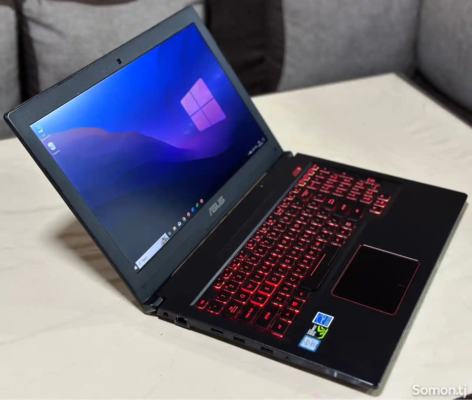 Игровой ноутбук Asus TUF i7-7gen-3