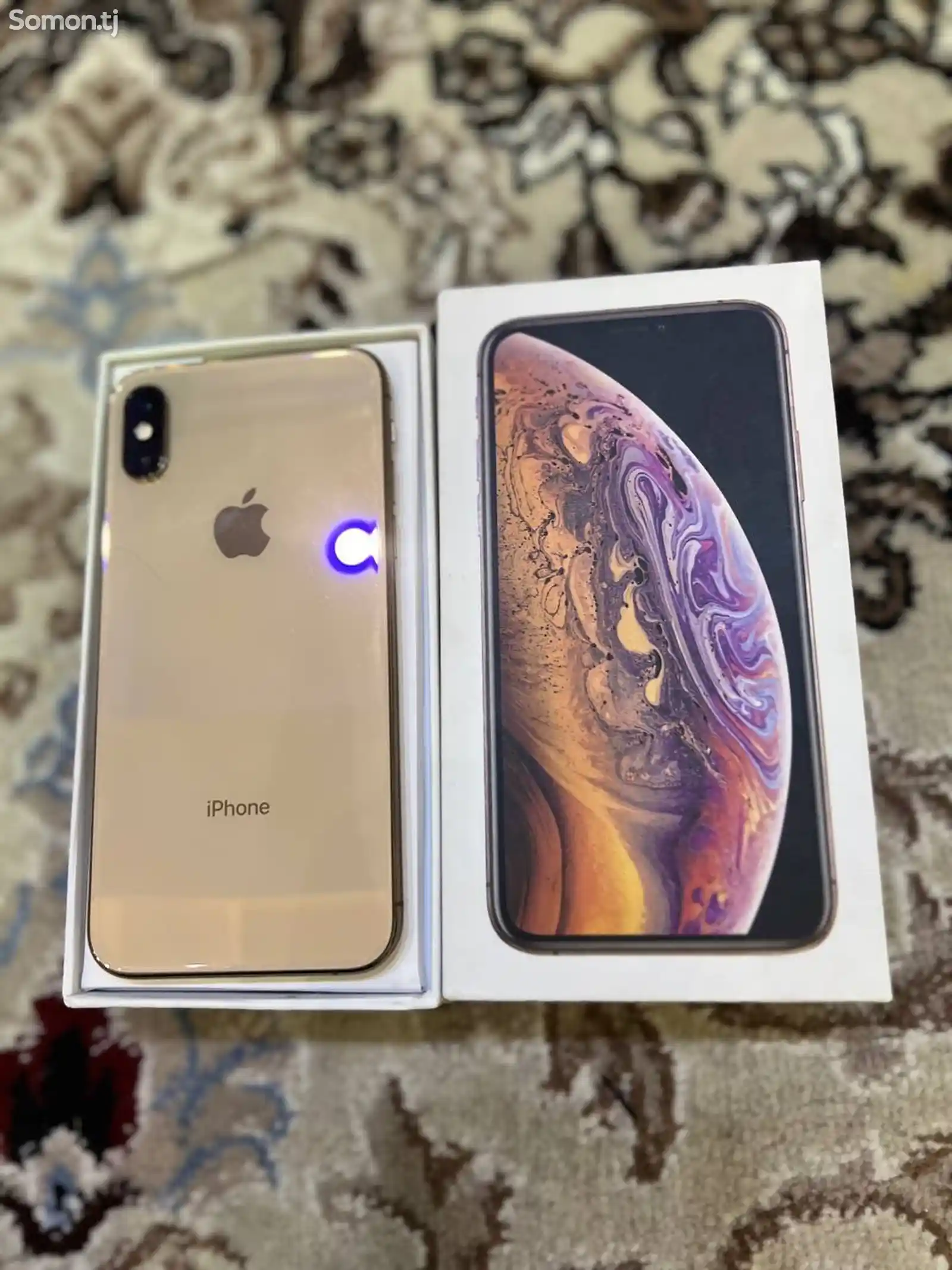 Apple iPhone Xs, 64 gb, Gold-1