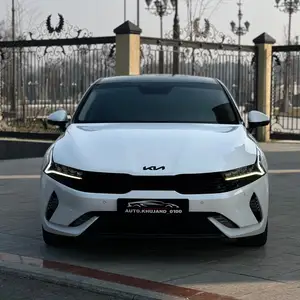 Kia K5, 2021