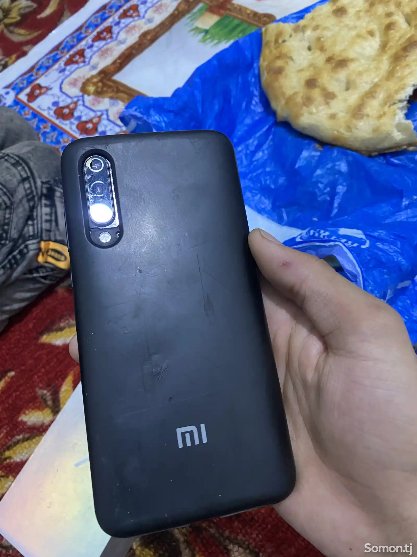 Xiaomi Mi 9 6/128gb-6