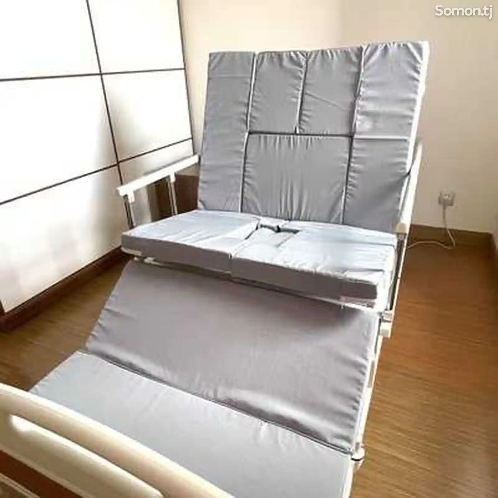 Медицинская кровать с пультом на заказ-1