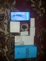 ZTE V40s-4