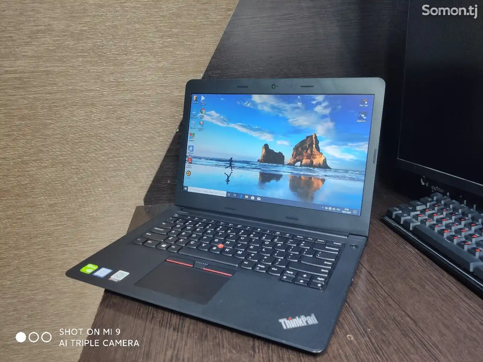 Ноутбук Lenovo ThinkPad core i3-6Gen-1
