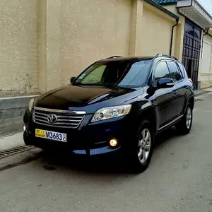 Toyota RAV 4, 2013