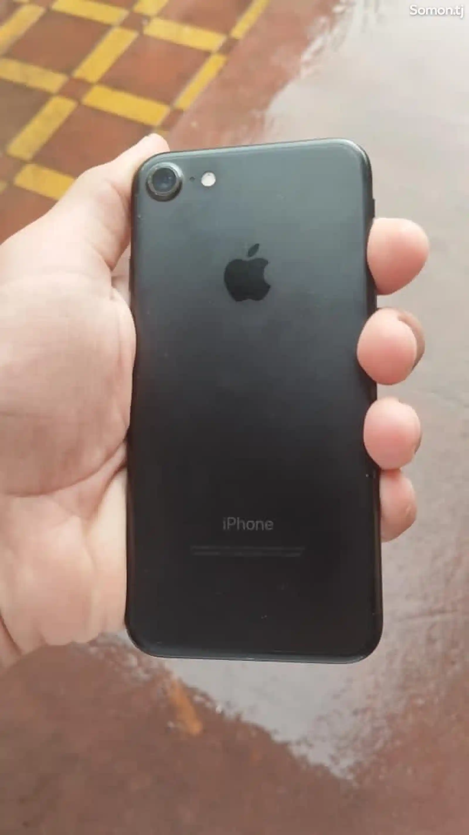 Apple iPhone 7, 32 gb-1