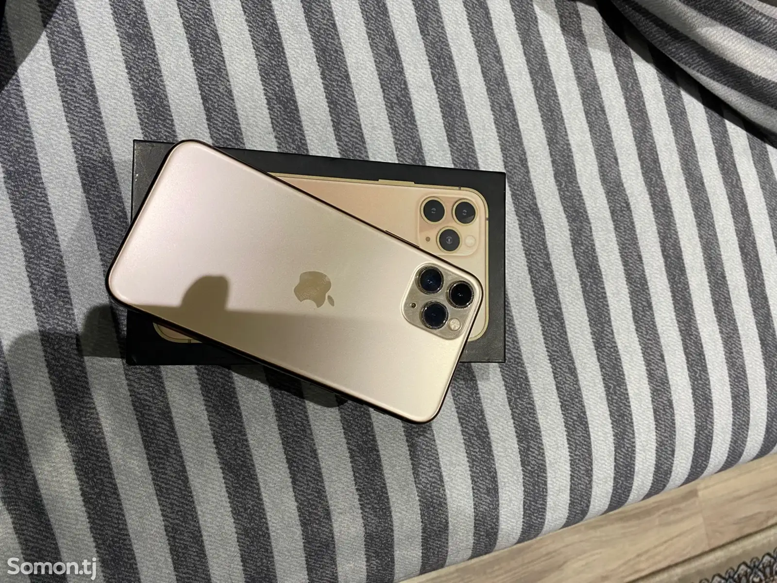 Apple iPhone 11 Pro, 64 gb, Gold-1