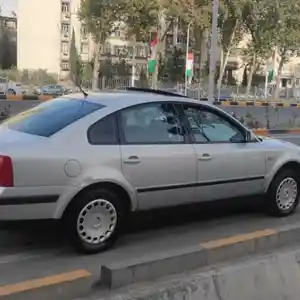 Volkswagen Passat, 1998