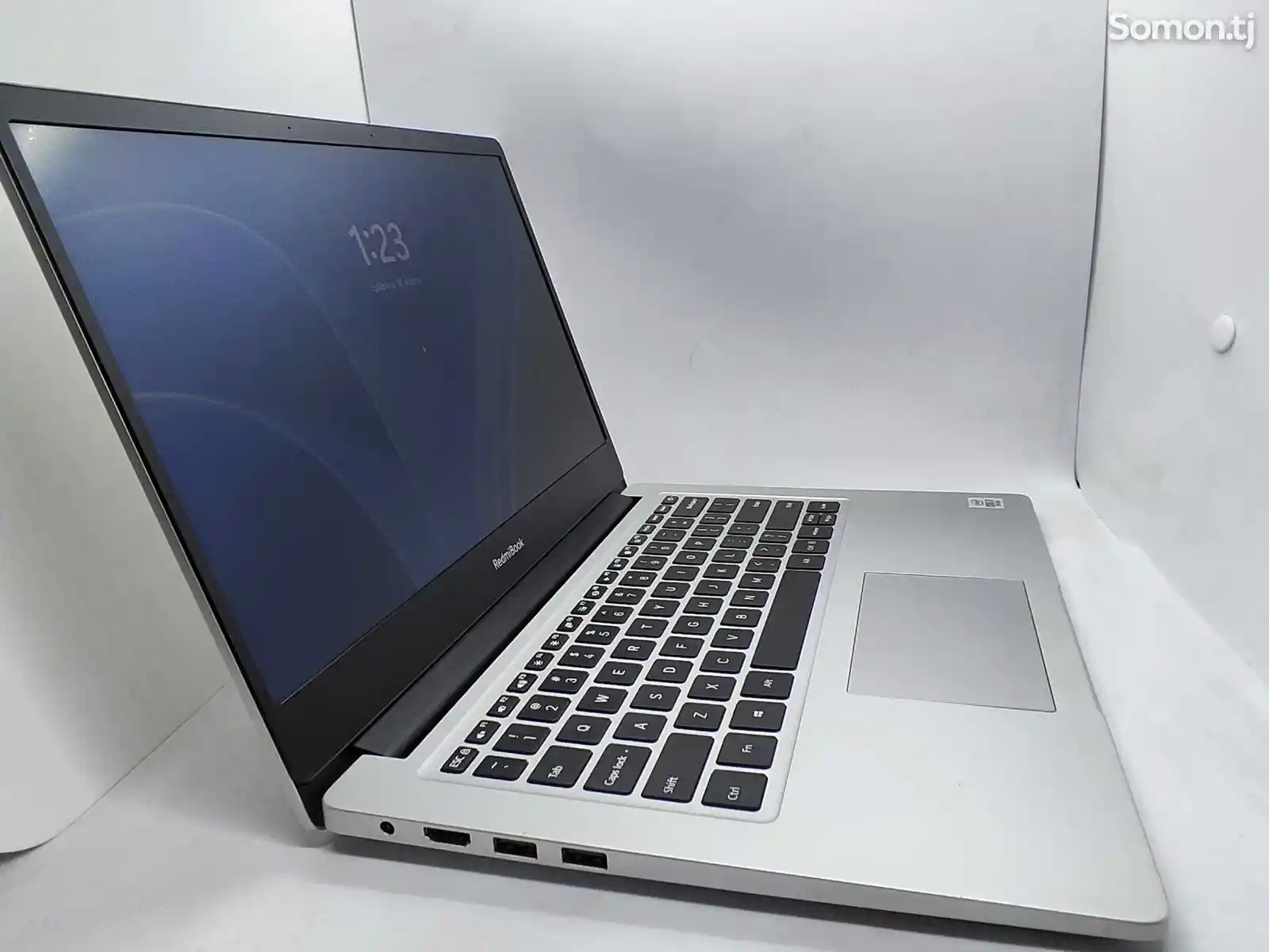 Ноутбук RedmiBook core i7-10510U/8GB DDR4/2GB MX250/512G SSD/-4