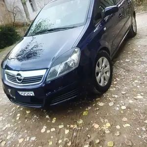 Opel Zafira, 2006