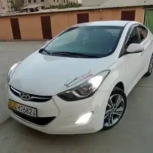 Hyundai Avante, 2012