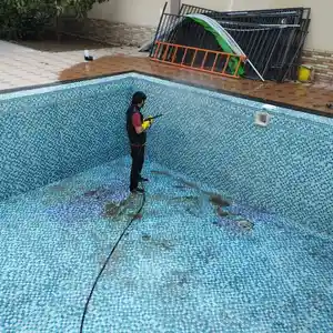 Услуги очистки бассейнов