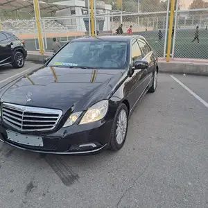 Mercedes-Benz E class, 2011