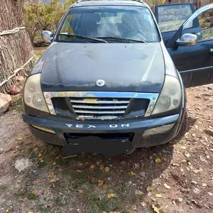 Ssang Yong Rexton, 2003