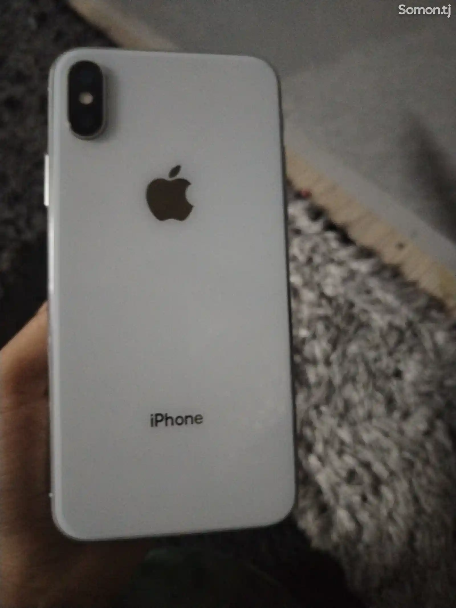 Apple iPhone X-3