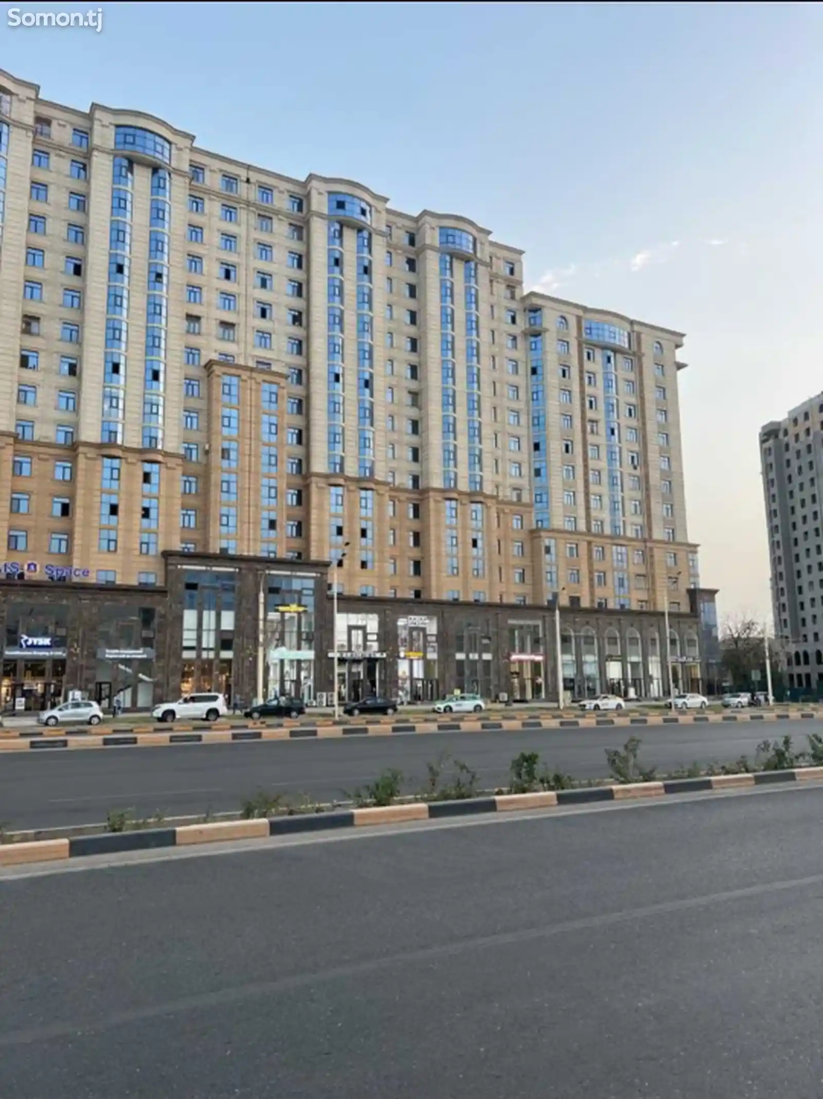 1-комн. квартира, 10 этаж, 70 м², Цирк-1