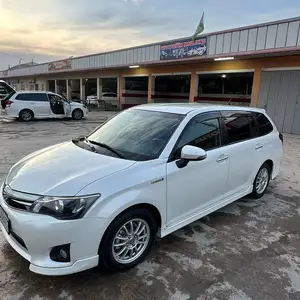 Toyota Fielder, 2014