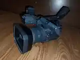 Видеокамера Sony HDR AX2000-2